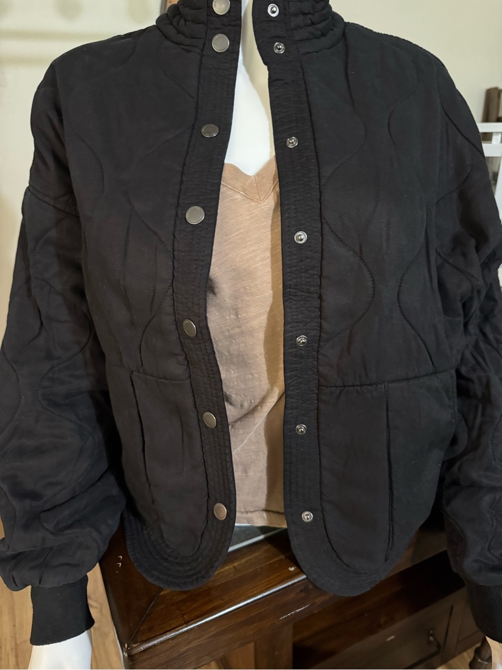 BlankNYC Black Women's Quilted Snap-Front Jacket Pockets Fall Bomber New Sz.S - Picture 8 of 8